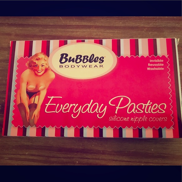 Self-Adhesive Nipple Pasties - Picture 1 of 2